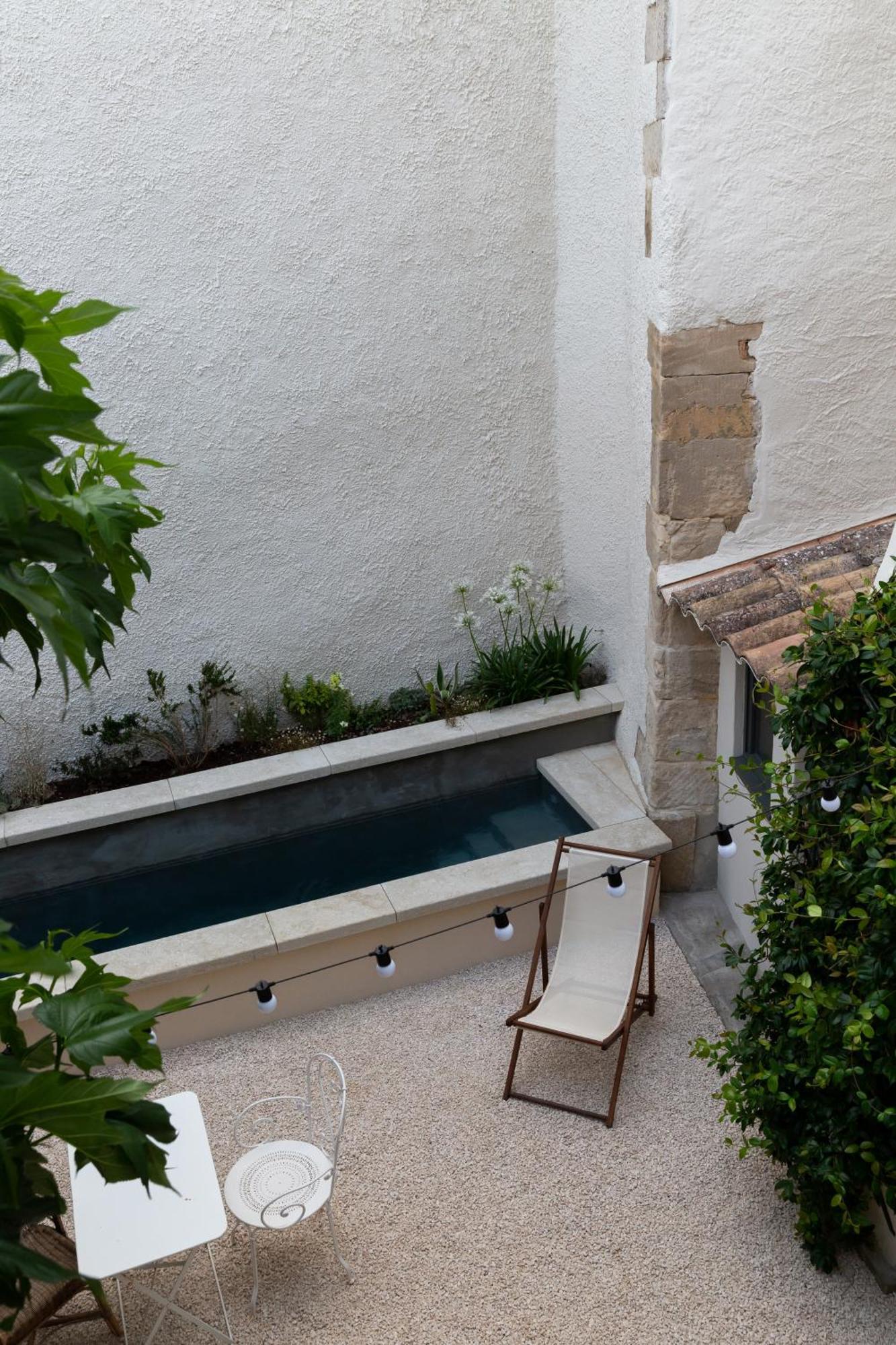 La Perroya Hotel Visan Exterior photo
